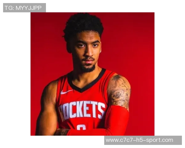 朗格莱因重度扭伤内侧副韧带预计缺阵两个月球队面临人员短缺挑战